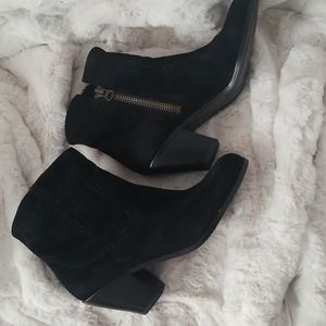 SIZE 8 1/5. SAM EDELMAN leather upper/ suede  BLACK  BOOTIES